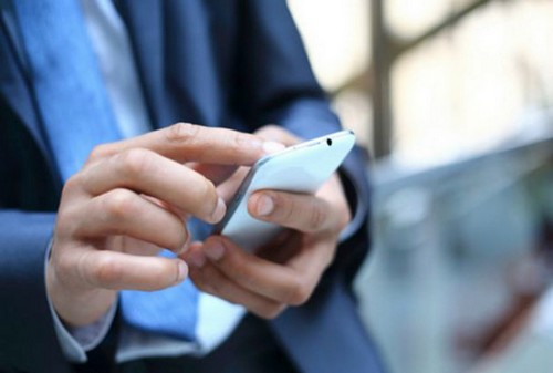 iPhone-Fotolia-630x0.JPG