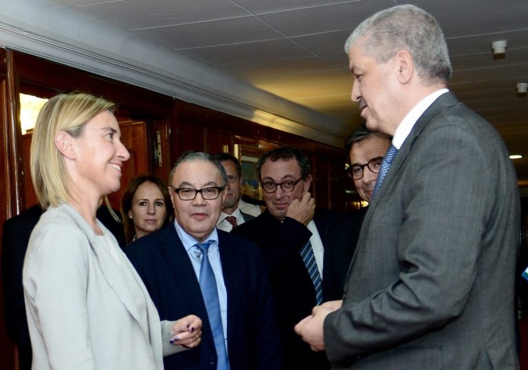 Federica Mogherini avec Abdelmalek Sellal et Amar Belani. D. R.