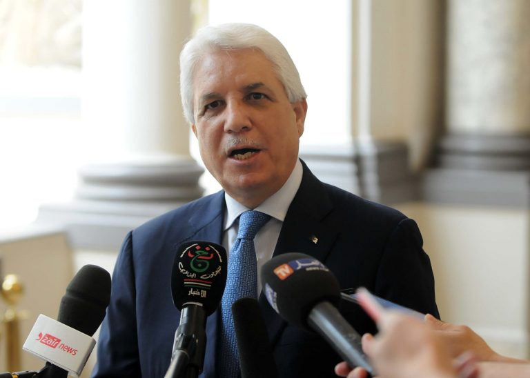 Tayeb Louh. New Press