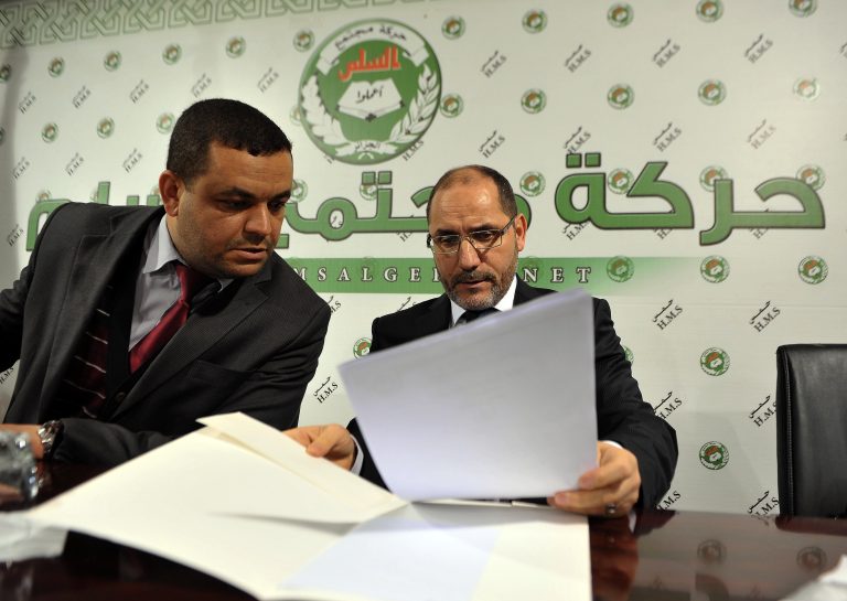 Le chef du MSP, lors d'une réunion de ses cadres. New Press