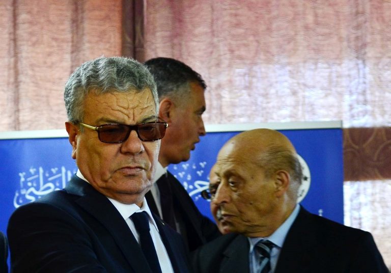 Amar Saïdani avec le président de l'APN Larbi Ould Khelifa. New Press