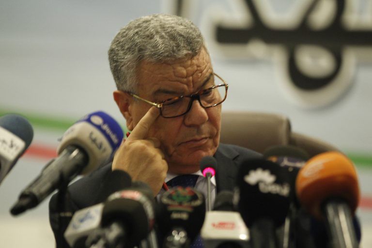 Saïdani lors du comité central du FLN. New Press