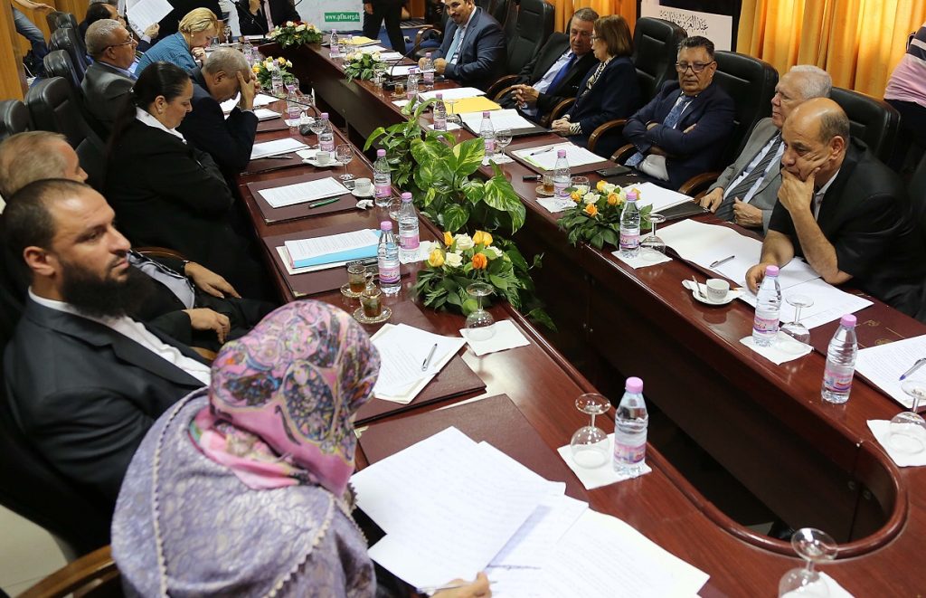 Précédente réunion du Bureau politique du FLN. New Press