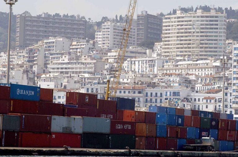 Les importations se sont réduites à un moindre rythme que les exportations. New Press