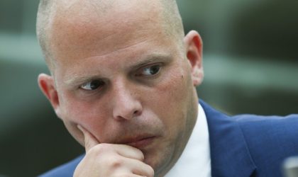 Visite officielle de Théo Francken : le ministre belge qui accusait l’Algérie…