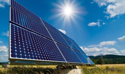 Energie : l’Algérie va construire la plus grande centrale solaire au monde