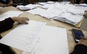 Trois tendances se dégagent des élections législatives de ce 4 mai. New Press