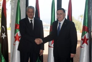 Sellal et Al-Sarradj lors de sa dernière visite à Alger. New Press