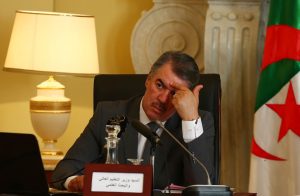 Tahar Hadjar, ministre de l'Enseignement supérieur. L'université sombre dans la violence. New Press