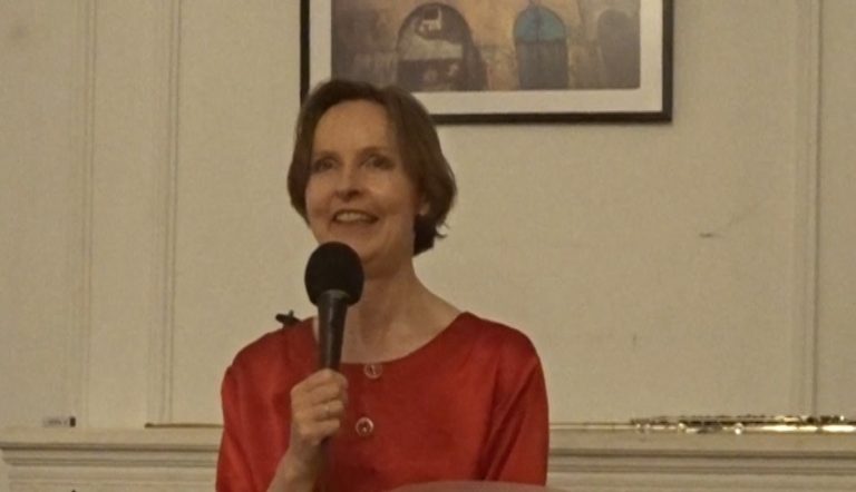 Xandra Alkema Mother à Alger