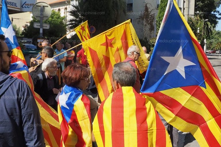 Carles Puigdemont a salué la victoire du camp indépendantiste