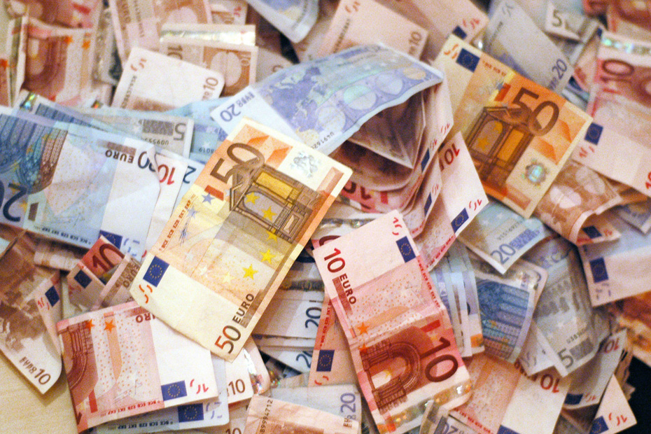 La police italienne saisit 17 millions d'euros en faux billets - Challenges