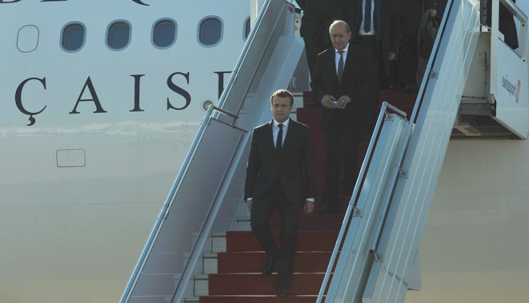 Macron arrivée