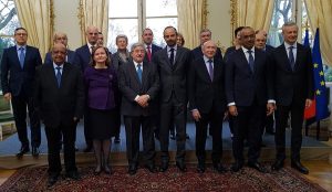 Ouyahia dira que l'Algérie a besoin de la communauté établie à l’étranger pour ses compétences