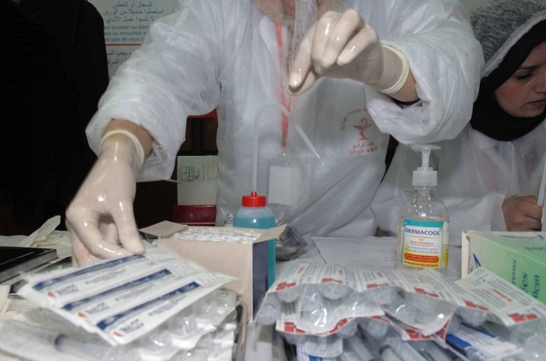 Un protocole d'accord pour la création d'une société de production de vaccins a été signé par Saidal, l'IPA et Sanofi Pasteur