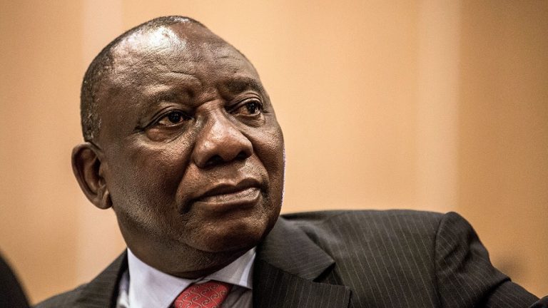 Afrique du Sud Ramaphosa terres Noirs