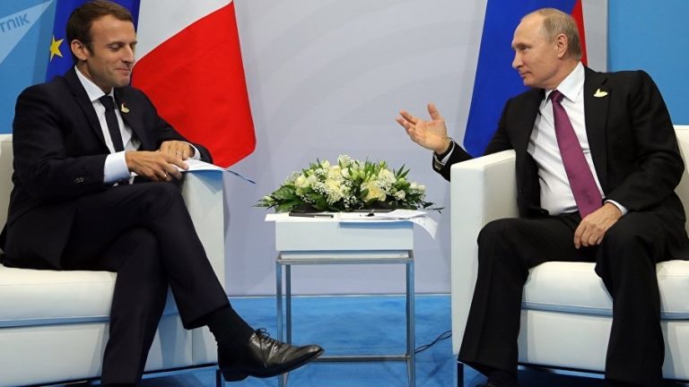 Poutine Macron Russie