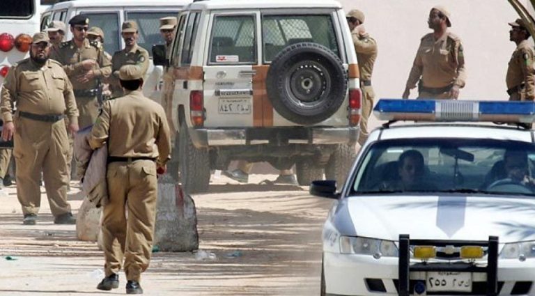 police attaque Arabie Saoudite