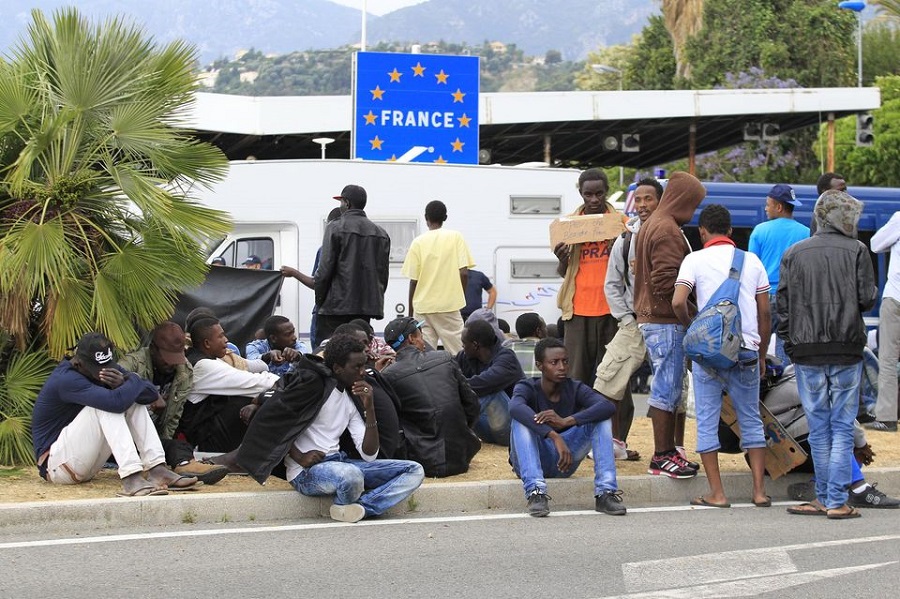 migrants Menton