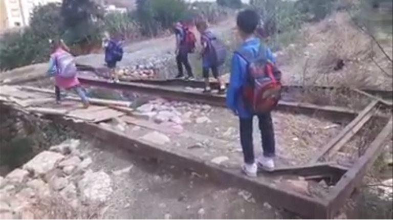 pont Khemis Miliana élèves