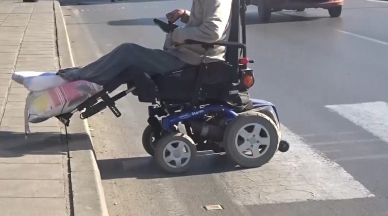 zoheir tétraplégique Alger