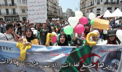 Les étudiants fortement mobilisés pour leur deuxième marche en plein ramadhan