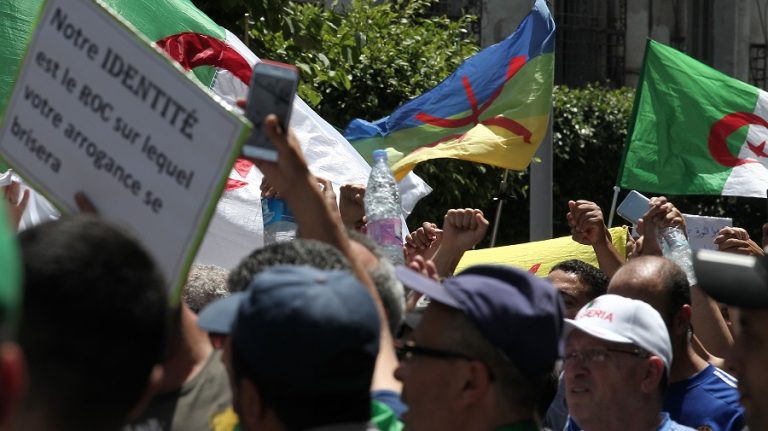 manif contre-révolution