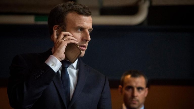 Macron Tebboune