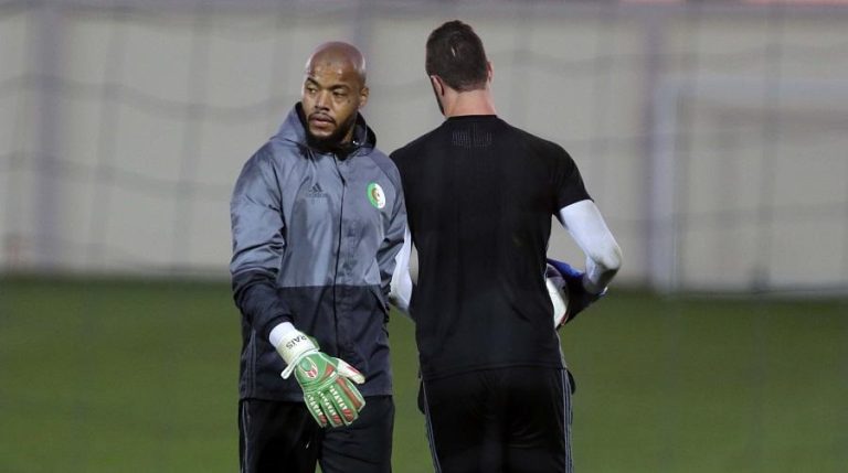 M’bolhi, époustouflant face au Zimbabwe, souffre de douleurs. New Press