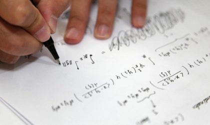 Une Algérienne de 10 ans troisième meilleure mathématicienne au monde