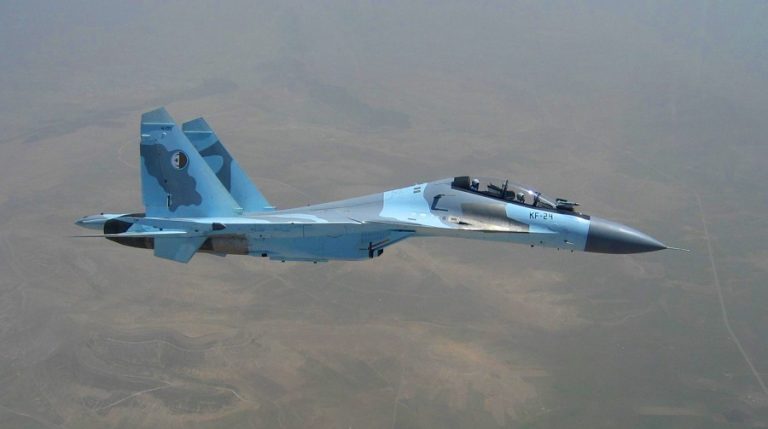 Des SU-30 de l'Armée de l'air algérienne. D. R.