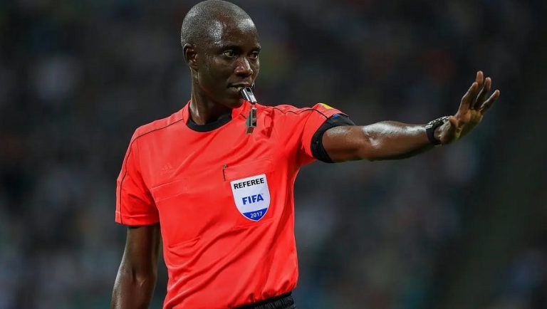 arbitre Djamel Haimoudi,