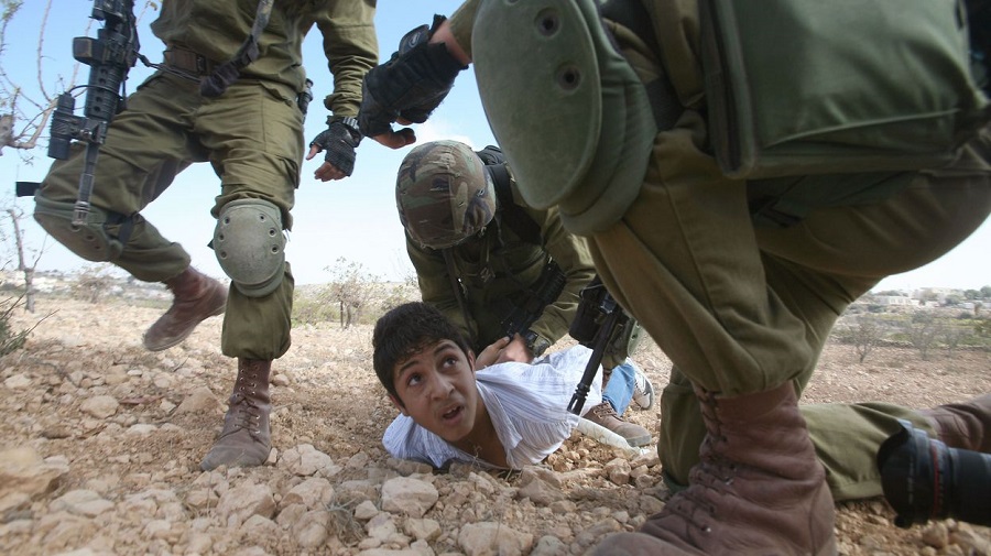 Enfant torture