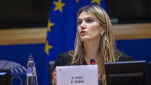 Eva kaïli