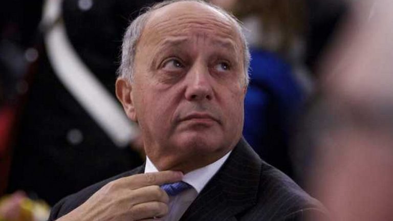 Laurent Fabius lors d'une précédente visite en Algérie. New Press