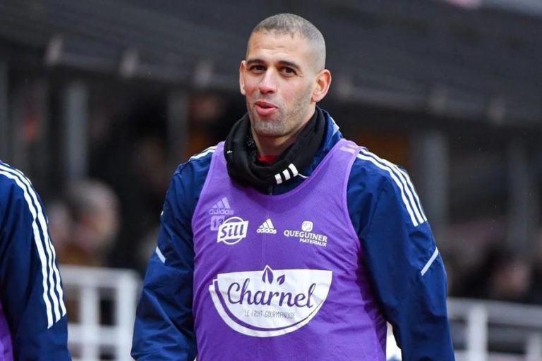 Abdelmoumen Ould Kaddour avec son prédécesseur Amine Mazouzi. D. R.