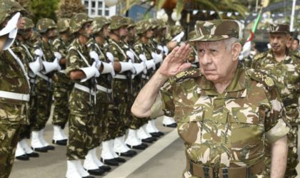 Saïd Chanegriha en 2e RM : parfaite maîtrise des personnels des moyens de haute technologie