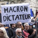 Macron dictateur