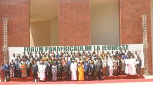 Sellal au Forum d'affaires d'Alger. New Press