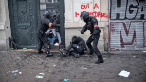 Liberté, égalité, hypocrisie : République en vitrine et répression en coulisses