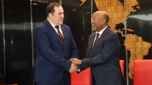 Mohamed Meziane remet une lettre du président Tebboune à son homologue namibien 