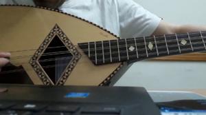 Musiciens d’expression kabyle : des chanteurs entrepreneurs aux repreneurs de chansons