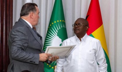 Mohamed Meziane remet une lettre du président de la République à son homologue bissau-guinéen 