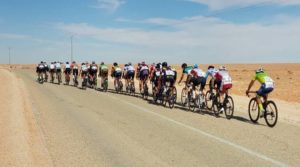 Tour d’Algérie : 73 coureurs au départ de la 9e étape entre Ghardaïa et Ouargla