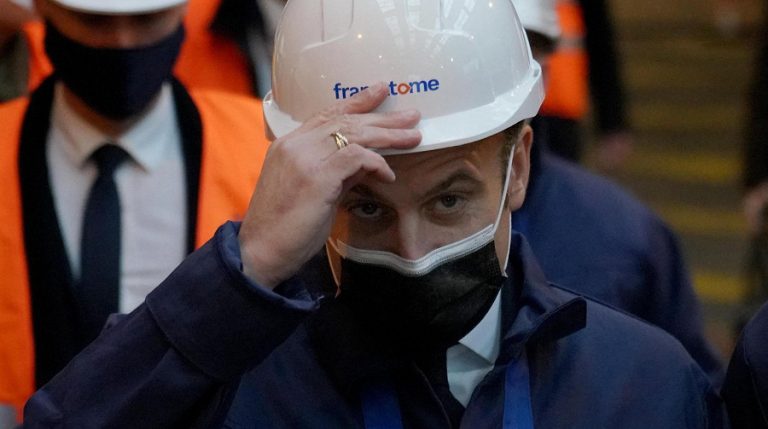 Macron Daum