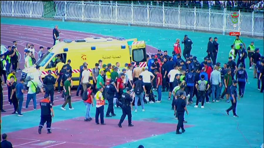 Les faits. Fin du mois de juin dernier, au complexe sportif du 5-Juillet, sur les hauteurs d’Alger, dernière journée du championnat de Ligue 1 Mobilis… Tragédie : effondrement d’une des tribunes du stade qui a coûté la vie à 4 supporters du MCA et fait plusieurs blessés. Une enquête a été aussitôt diligentée.