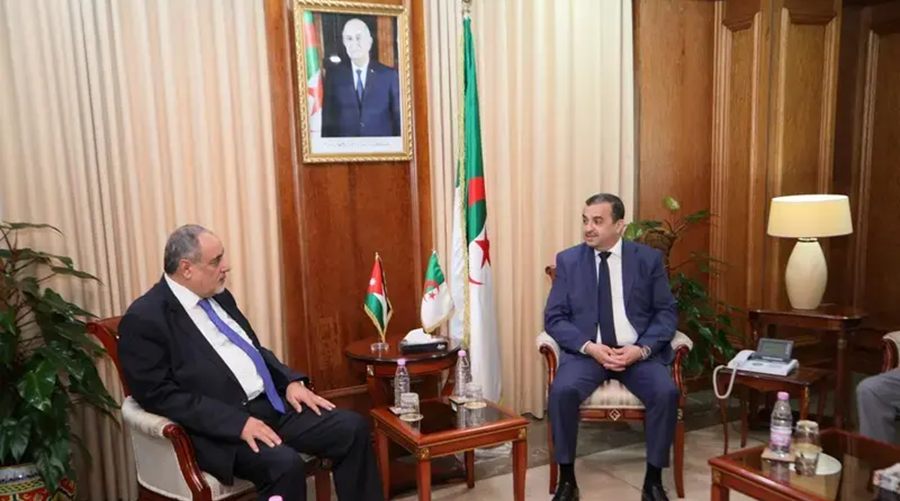 Partenaires sociaux dans le secteur des mines : Arkab reçoit le SG de la Fédération générale des syndicats de Jordanie