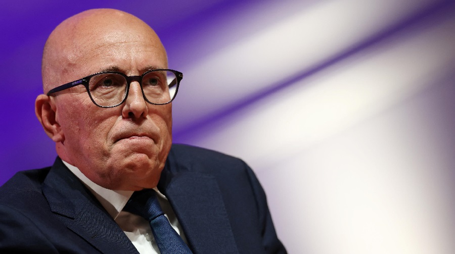 Pendant que la France brûle : Mabrouk et Ciotti débattent des visas accordés aux Algériens