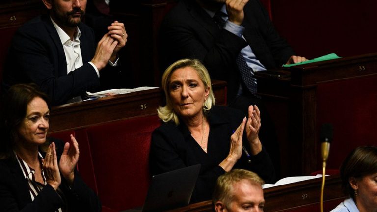 Le Pen obtient la dénonciation de l’accord de 1968 : la France vote contre elle-même