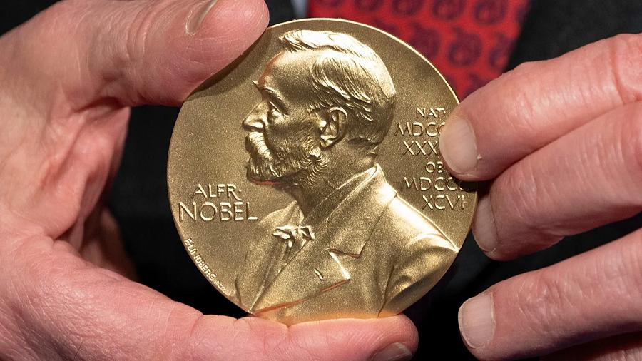 Tahar Hadjar avait raison : le prix Nobel a-t-il encore de la valeur ? 